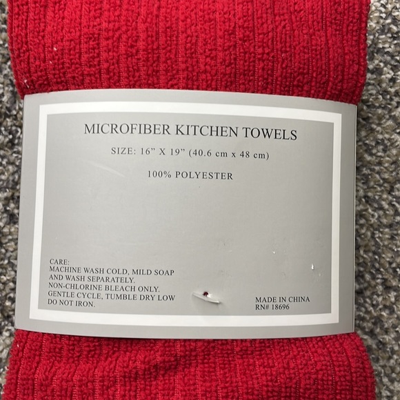 NWT set of 5 Microfibers kitchen towels red grey white - Picture 5 of 5